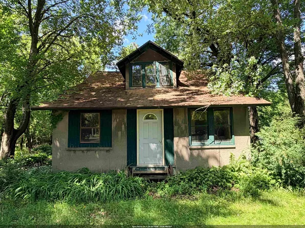 N2597 County Rd E, Waupaca, WI 54981
