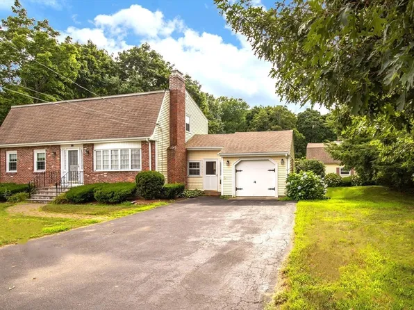 99 Ames St, Dedham, MA 02026