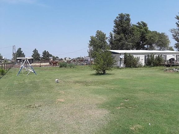 3rd image of 2722 W Harvester Ave