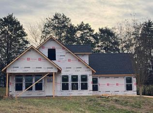 115 Nelson Ln, Clinton, TN 37716