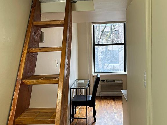 5th image of 251 W 15th St APT 23