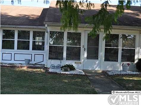 1st image of 360A Chesterfield Ct