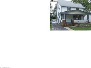 912 Elbon Rd, Cleveland Heights, OH 44121
