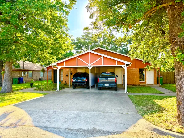 104 Waggoner Ln, Westworth Village, TX 76114
