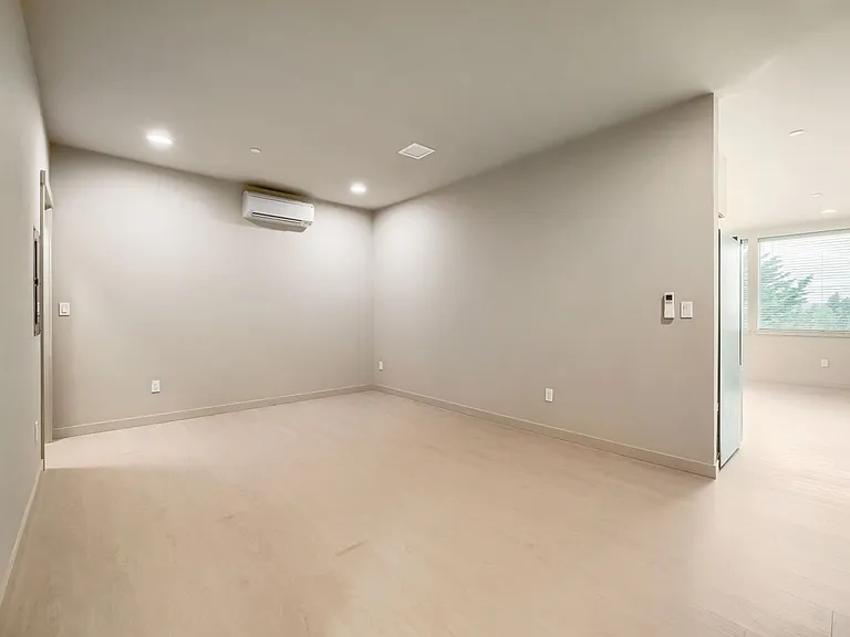 Pratej Apartments — Photo 22