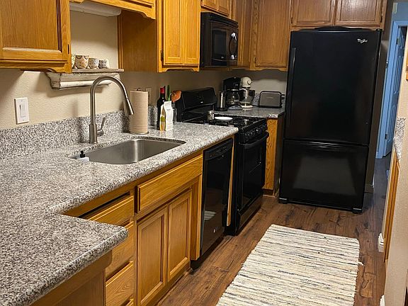 4th image of 275 N Chorro St APT B