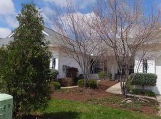 33916 Morning Glory Ln, North Ridgeville, OH 44039
