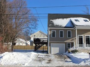 731 Burncoat St, Worcester, MA 01606