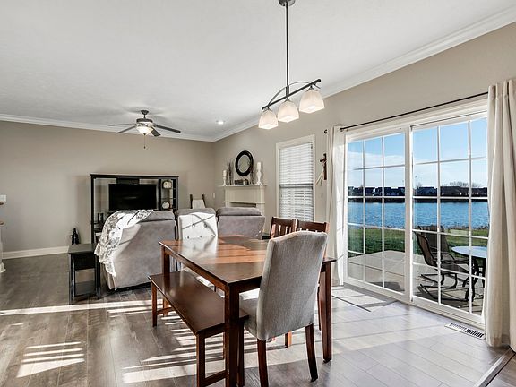 3rd image of 1913 Park West Dr