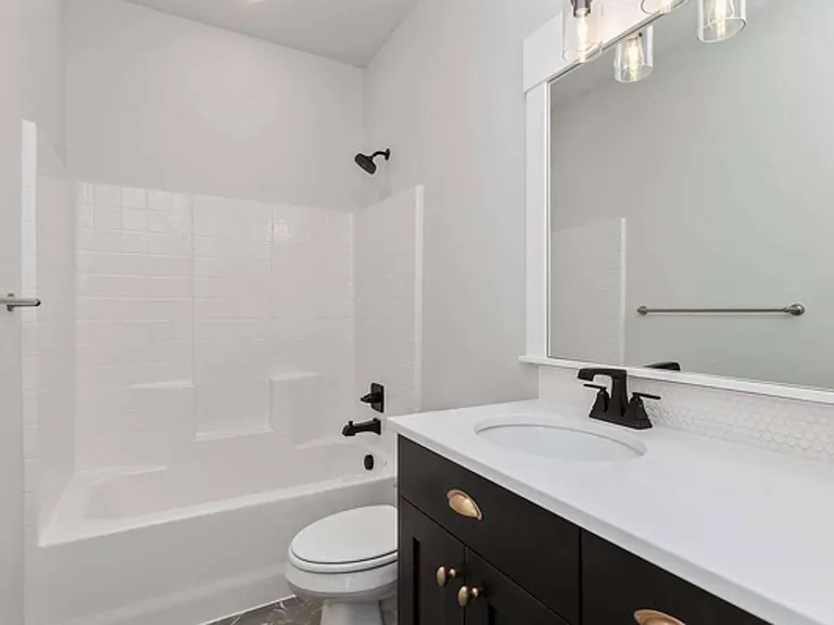 Bradbury Luxury Townhomes — Photo 37