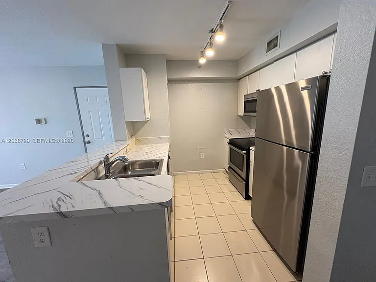 15410 SW 284th St #8103 — Photo 11