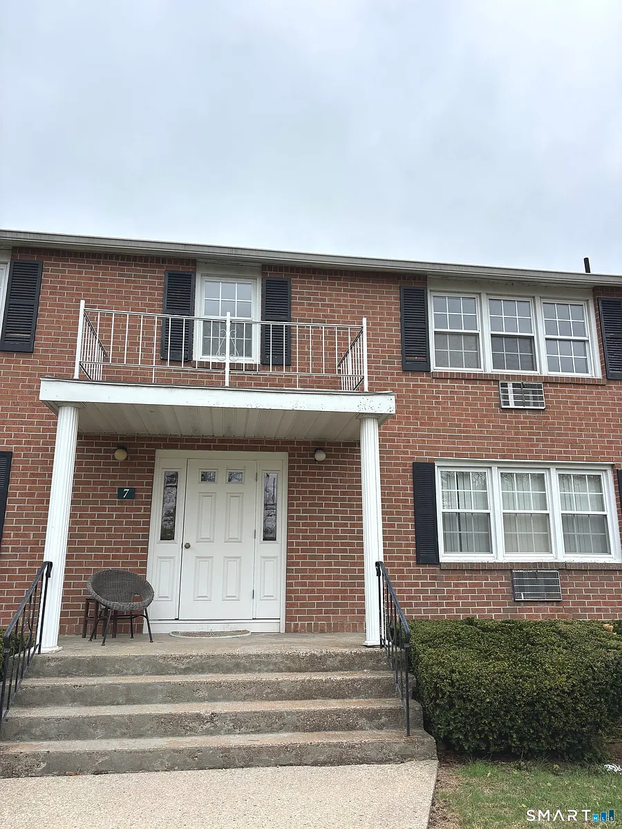 Building Photo - 7 Brickyard Rd #D