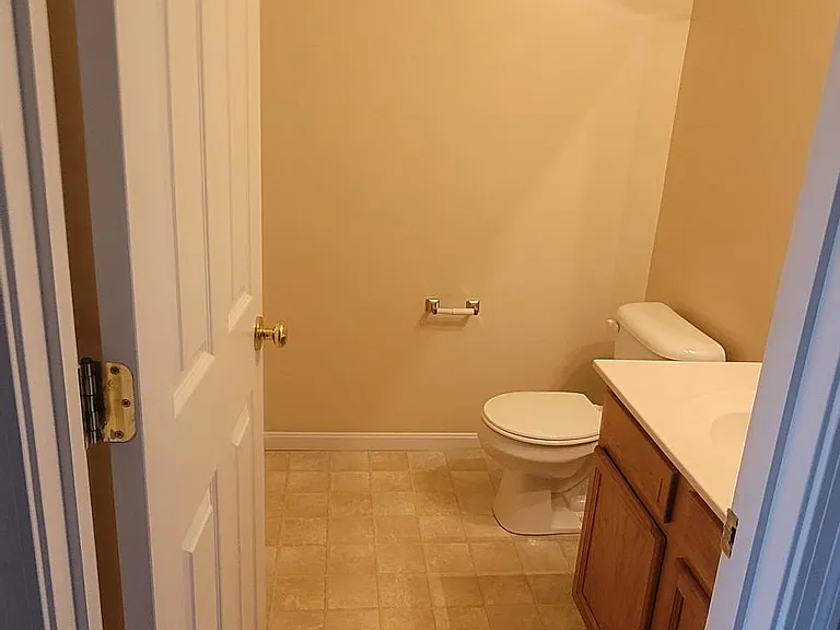 6838 Gordon Blvd — Photo 8