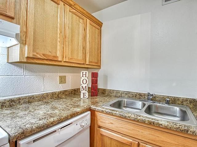 1st image of 200 Wallington Dr #8ac11ea7e