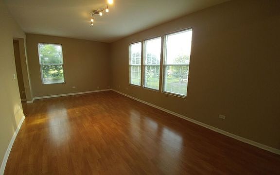 4th image of 170 W Buckingham Dr