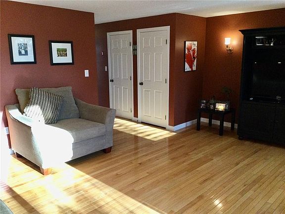 5th image of 200 Heroux Blvd Unit 2202