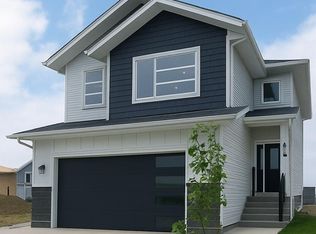 138 Sharma Ln, Saskatoon, SK S7W1L1
