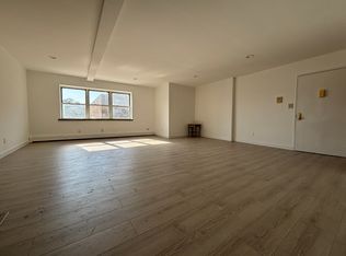 6807 5th Ave #3B, Brooklyn, NY 11220