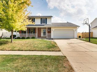 1409 Mill Creek Rd, Bloomington, IL 61704