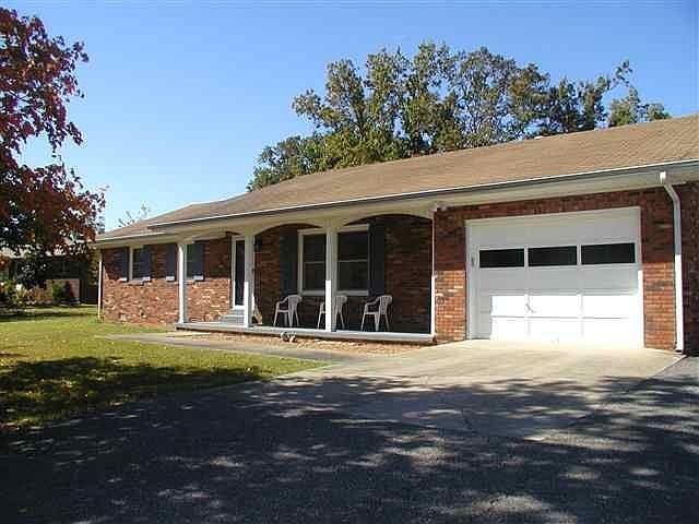 1st image of 1316 Shelby McCallum Dr
