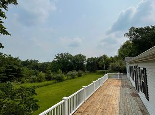 2112 Divine Hwy, Lyons, MI 48851