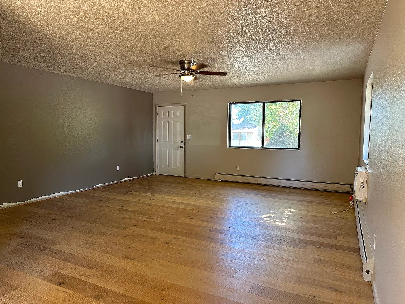 3 bed, 1800 sqft, $1,950 — Photo 4