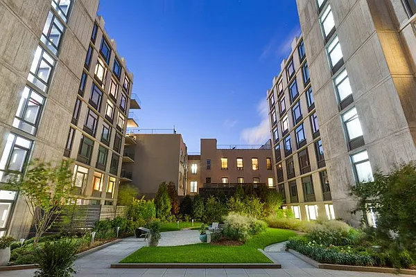 Rented by Greystar | media 31