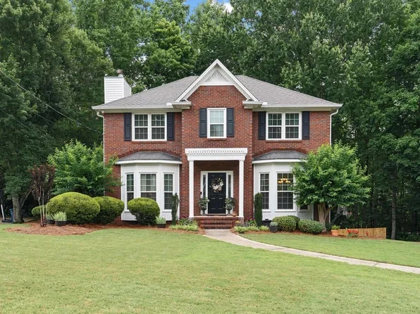 1963 Russet Hill Ln, Hoover, AL 35244