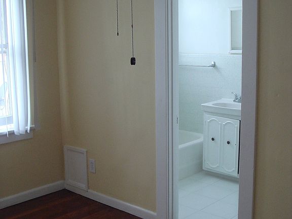 4th image of 135 Bonito Ave APT 15
