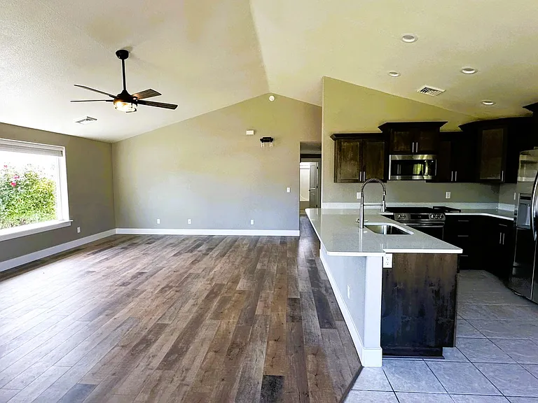 147 Summerwood Ct — Photo 3