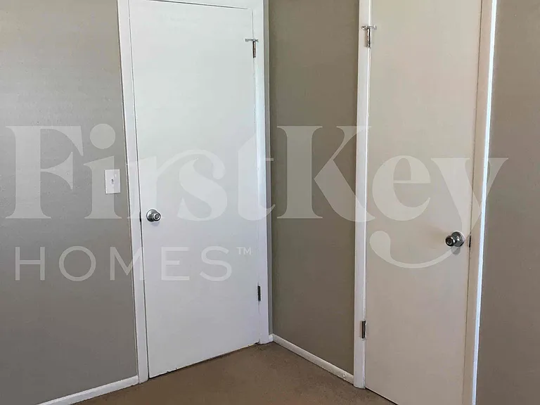 660 Flagler Dr — Photo 19