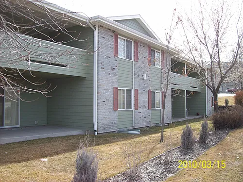 4104 Hillview Way Photo 1