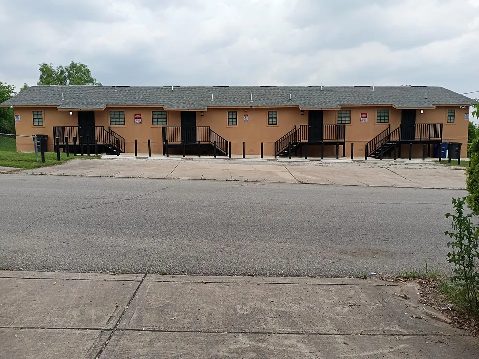 2519 Hicks Ave #3
