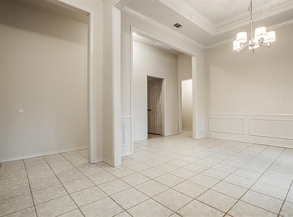4th image of 3604 Eisenhower Ln
