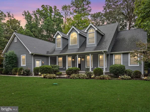 8 Water St, Lincoln, DE 19960