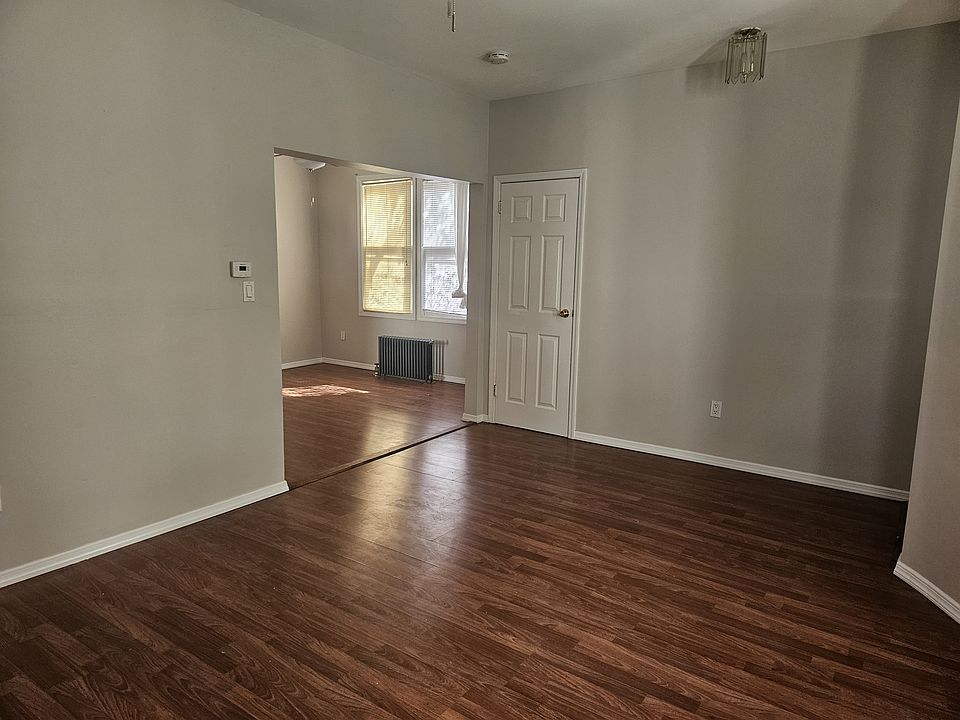 2nd image of 421 River Dr Floor 1