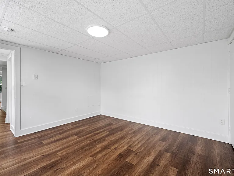 156 Garfield Ave — Photo 10