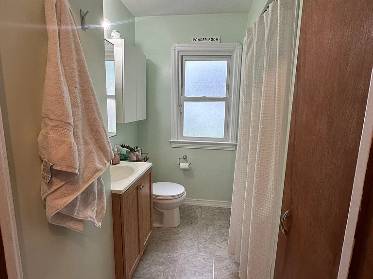 Oak Park Ave — Photo 15