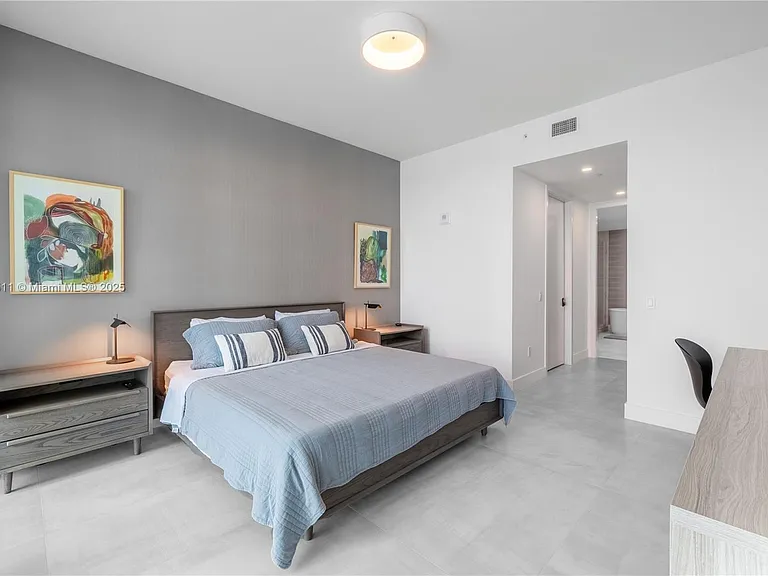 17550 Collins Ave #1203 — Photo 24