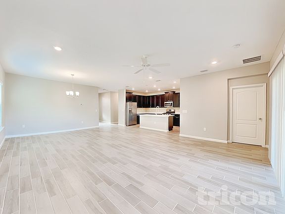 3rd image of 38 Athens Dr