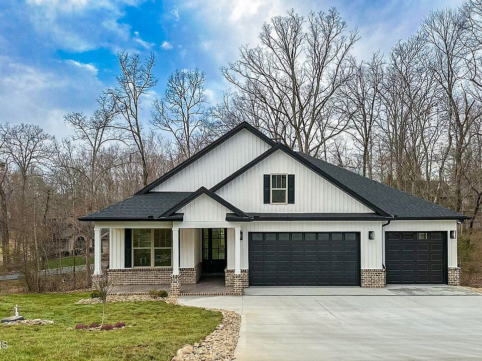 1st image of 327 Oostanali Cir