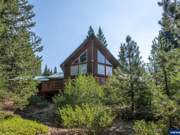 141051 Lolah St, Crescent Lake, OR 97733