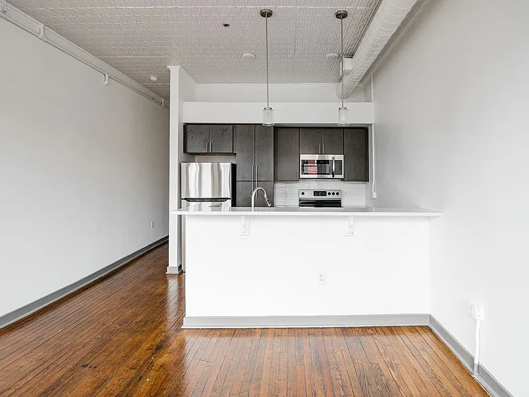 1711 E Main St — Photo 14
