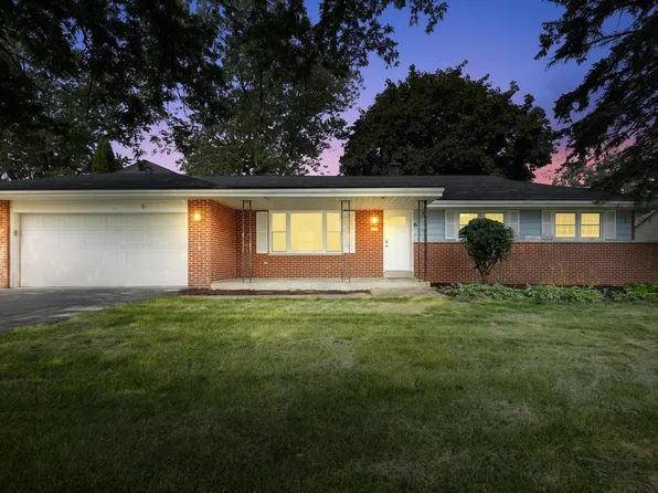 4651 North 110th STREET, Wauwatosa, WI 53225