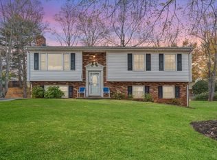 2035 Beavers Cir, Vinton, VA 24179