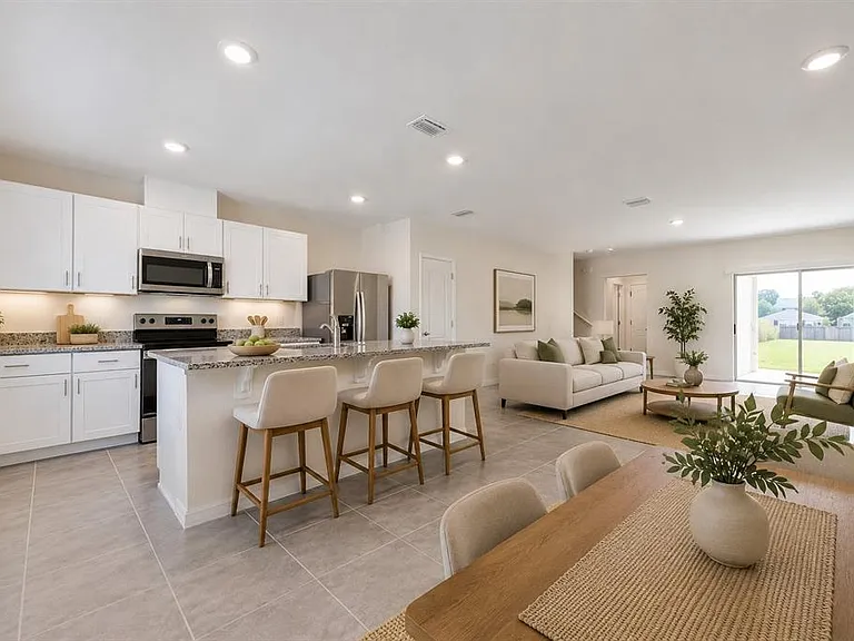 1627 Bitteroot St — Photo 2