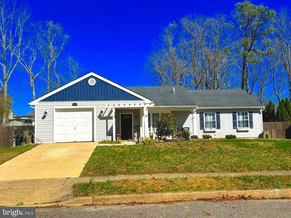 46 Chestnut Way Cir, Barnegat, NJ 08005