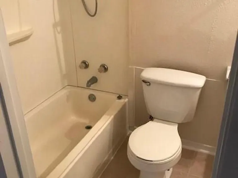 716 Fernwood St #A — Photo 11