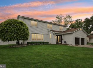 1520 Squire Ln, Cherry Hill, NJ 08003