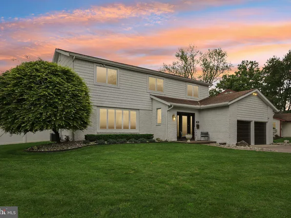 1520 Squire Ln, Cherry Hill, NJ 08003